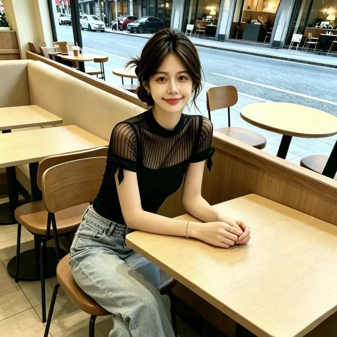 홀로우 아웃 니트 스웨터 반팔 여성 여름 라운드 넥 긍정적 인 어깨 티셔츠 핫걸 몸매 가꾸기 얼음 실크 나비 매듭 스트랩 맨위 트렌디