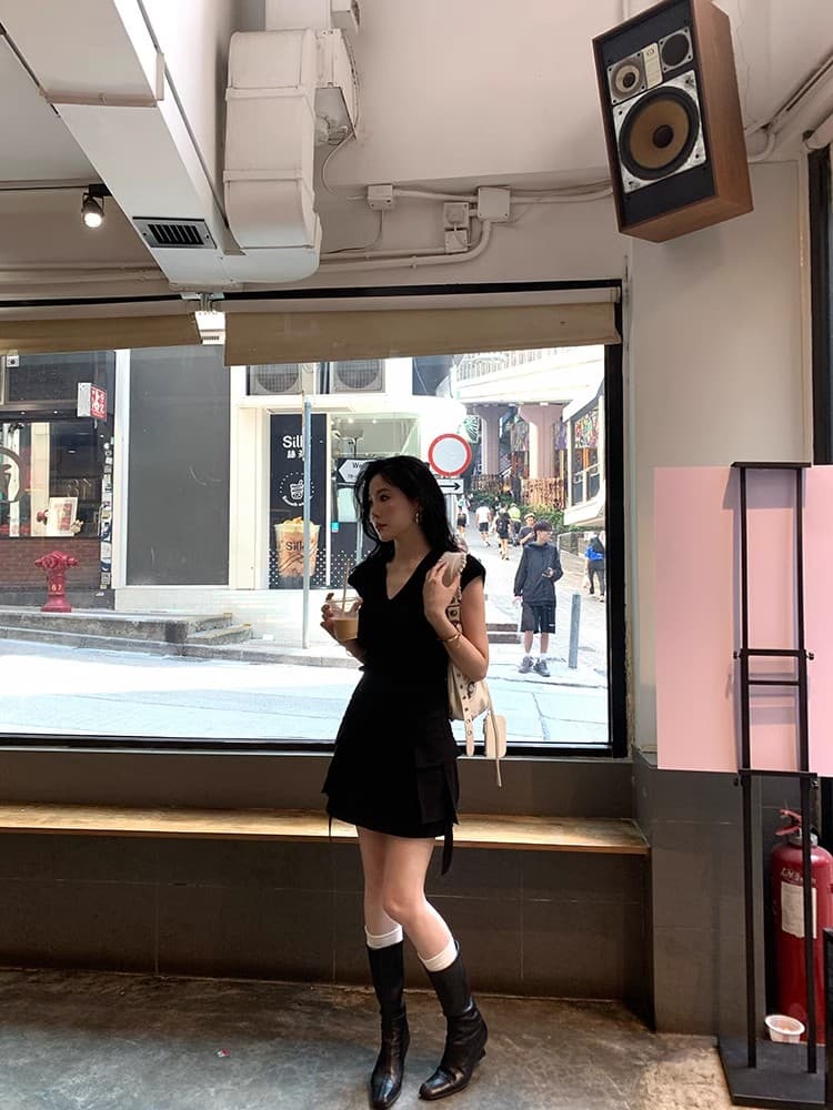 세 안녕하세요. threec 숨기기 고기 하느님 t 등 허리 스트랩 V넥 반팔 티셔츠 여성 디자인 센스 순수한 욕망 니트 맨위 상세 이미지 16
