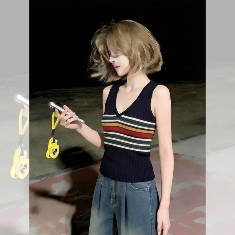 한 부서 스트라이프 V넥 니트 캐미솔 여름 몸매 가꾸기 슬림해 보이는 작은 대중 디자인 센스 핫걸 맨위 여성 트렌디 상세 이미지 1