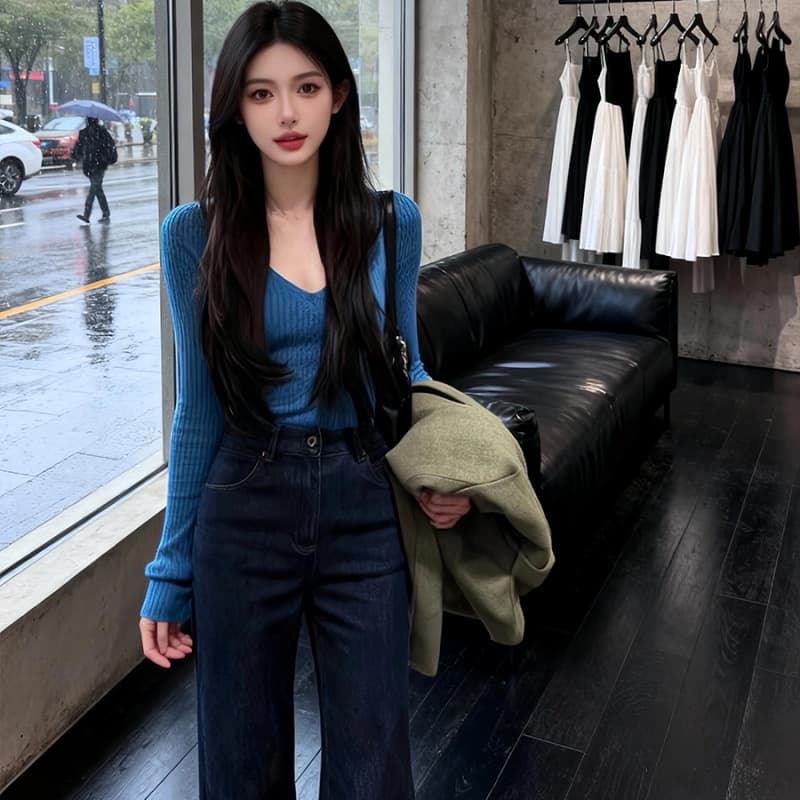 프랑스식 레트로 V넥 파란색 니트 스웨터 여성 2026 가을 새로운 몸매 가꾸기 꽈배기 스웨터 만나는 긴팔 맨위 상세 이미지 4