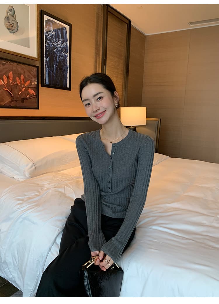 maven lin 밝은 노란색 색상 즐기십시오 이익 칼라 몸매 가꾸기 슬림해 보이는 니트 스웨터 여성 봄 가을 얇은 스타일 조개 버클 스택 착용 맨위 상세 이미지 14