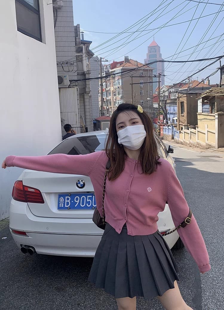 halo nini 니트 오픈 가디건 여성 가을 새로운 기타 색상 입력 乖離 작은 원 칼라 자수 슬림해 보이는 쇼트 스타일 스웨터 상세 이미지 9