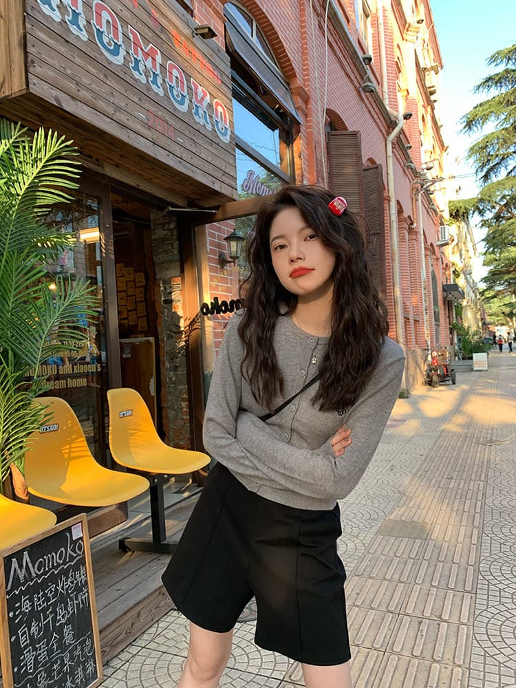 halo nini 니트 오픈 가디건 여성 가을 새로운 기타 색상 입력 乖離 작은 원 칼라 자수 슬림해 보이는 쇼트 스타일 스웨터 상세 이미지 25