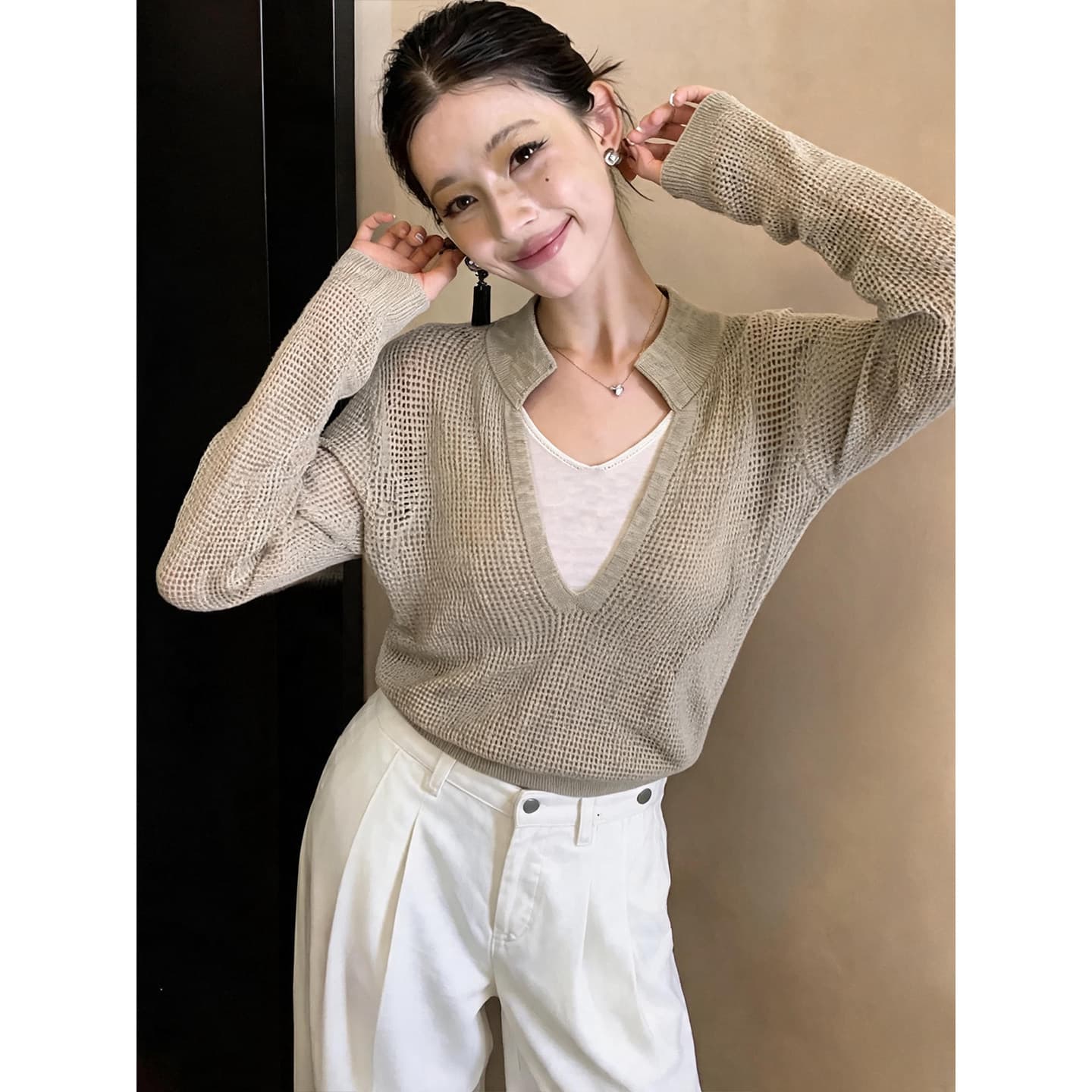 카키 색 페이크 레이어드 니트 기본 셔츠 가을 여성 의류 고급 센스 chic Chic 홀로우 아웃 루즈핏 긴팔 맨위 상세 이미지 5
