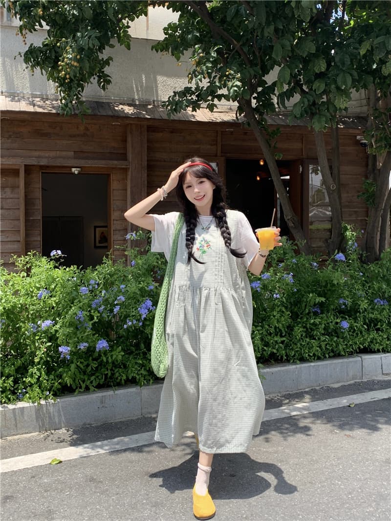 실사 티셔츠 체크무늬 자수 드레스 이미지 4