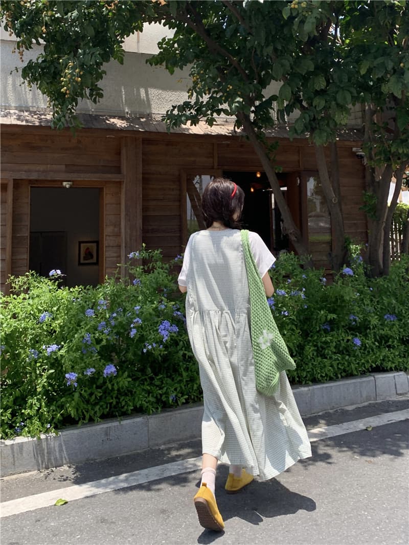 실사 티셔츠 체크무늬 자수 드레스 상세 이미지 14