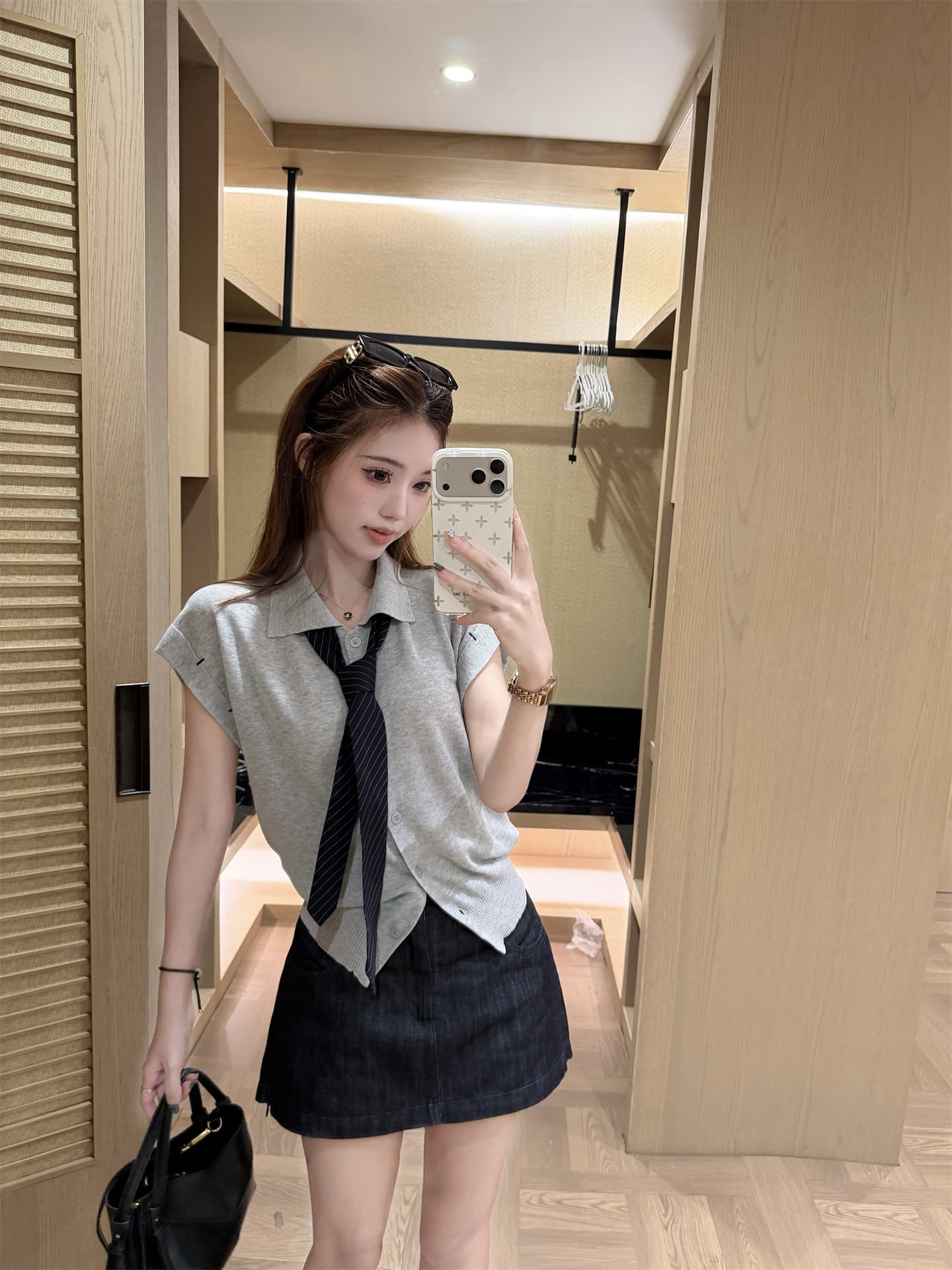 실사 한국 스타일 니트 어깨 반팔 POLO 칼라 스웨터 경기 스트라이프 넥타이 디자인 센스 한 마디 데님 미니 스커트 이미지 3