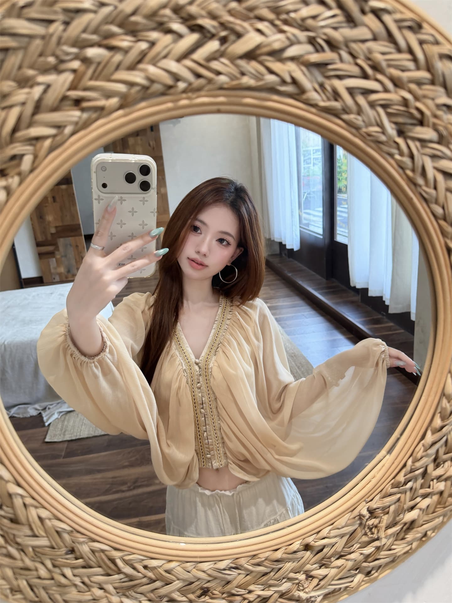 실사 프랑스식 고급 센스 절묘한 V넥 긴팔 쉬폰 얇은 스타일 셔츠 맨위 상세 이미지 3