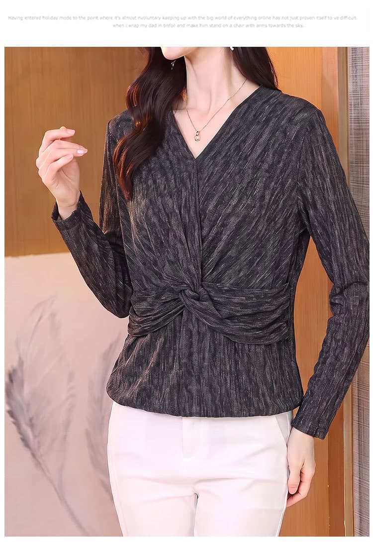 어두운 회색 수직 곡물 비틀림 품격 v 칼라 긴팔 스트레치 직물 중년 여성 표지 배 슬림해 보이는 가을 의상 상세 이미지 12