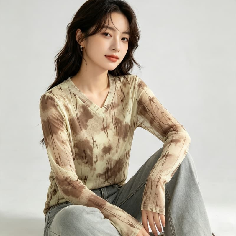 가을 신제품 레이스 기본 셔츠 여성 외국 가스 V넥 한국 스타일 몸매 가꾸기 슬림해 보이는 품격 망사 인사이드 가져 가라. 긴팔 맨위