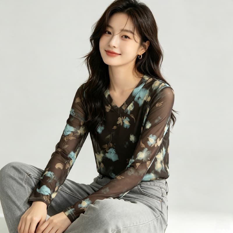 가을 신제품 레이스 기본 셔츠 여성 외국 가스 V넥 한국 스타일 몸매 가꾸기 슬림해 보이는 품격 망사 인사이드 가져 가라. 긴팔 맨위
