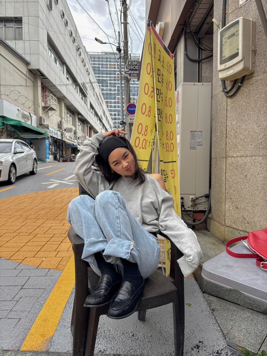 있음 선적 라운드 넥 홀로우 아웃 오프숄더 긴팔 후드티 여성 상세 이미지 1