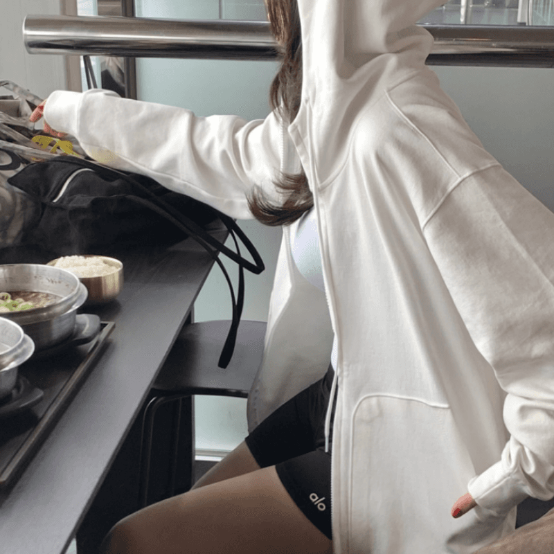 있음 선적 단색 다용도 후드 지퍼 긴팔 여성 코트 이미지 2