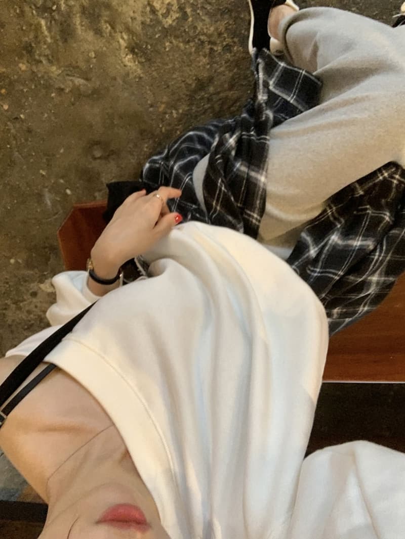 있음 선적 외국 가스 오프숄더 긴팔 단색 두꺼운 루즈핏 풀오버 스웨트셔츠 상세 이미지 32