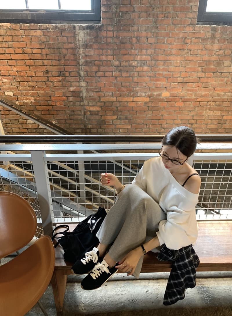 있음 선적 외국 가스 오프숄더 긴팔 단색 두꺼운 루즈핏 풀오버 스웨트셔츠 상세 이미지 34