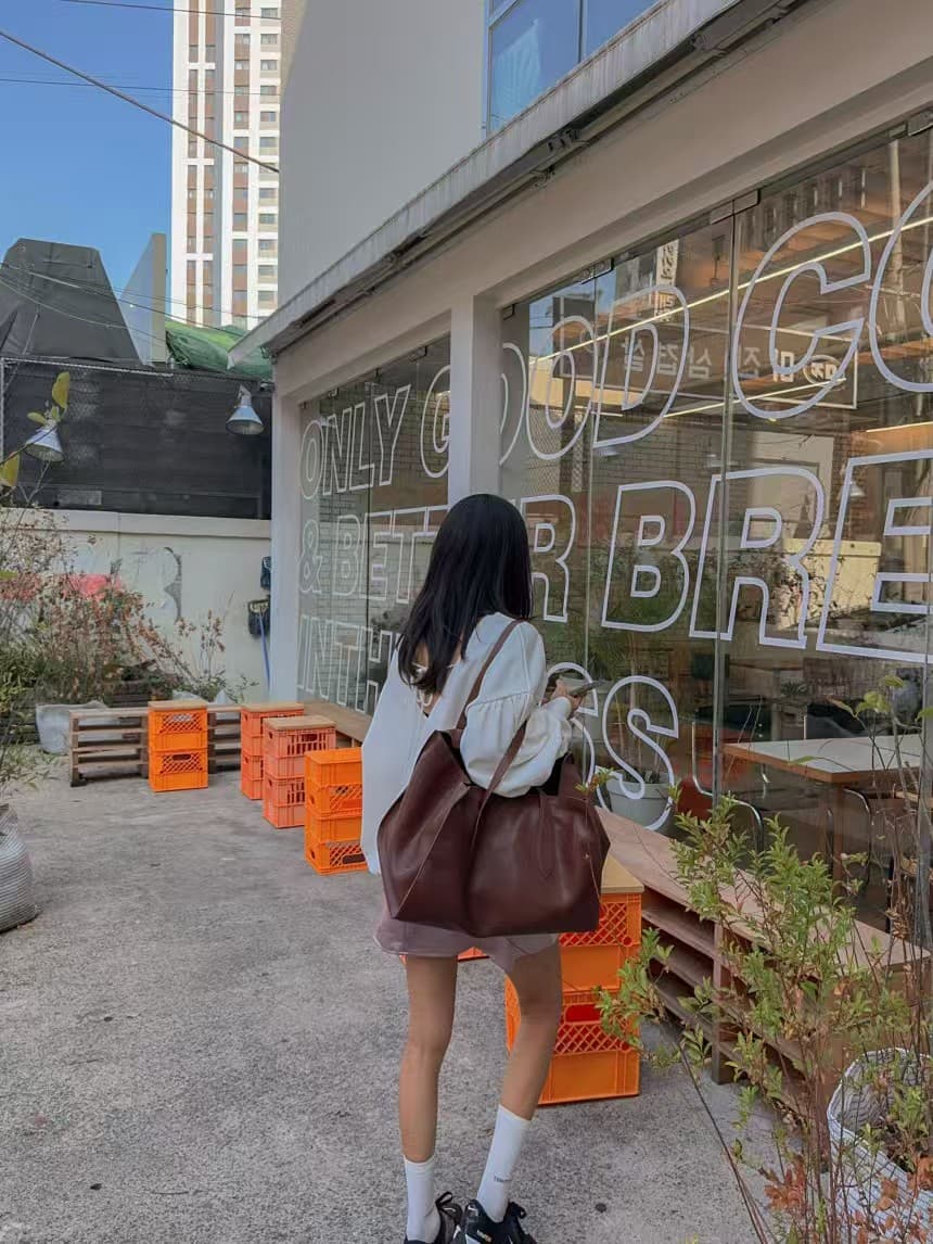 있음 선적 레이스업 패션 백리스 루즈핏 캐주얼 운동 후드티 상세 이미지 8