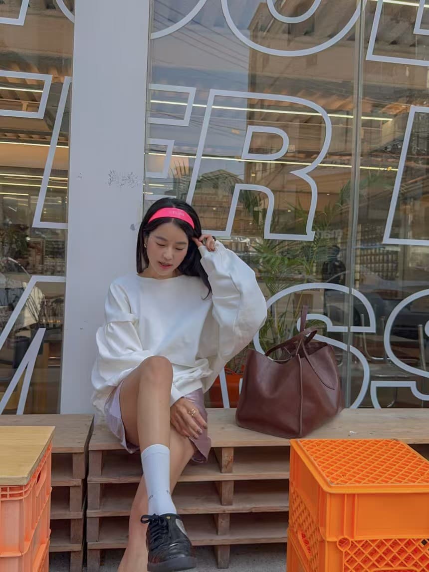 있음 선적 레이스업 패션 백리스 루즈핏 캐주얼 운동 후드티 상세 이미지 9
