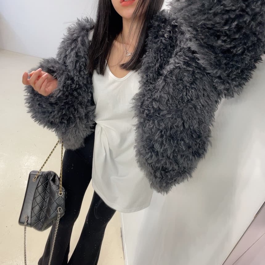 있음 선적 인공 환경 보호 모피 푹신한 털이 많은 모피 재킷 여성 겨울 솜을 넣은 상세 이미지 30