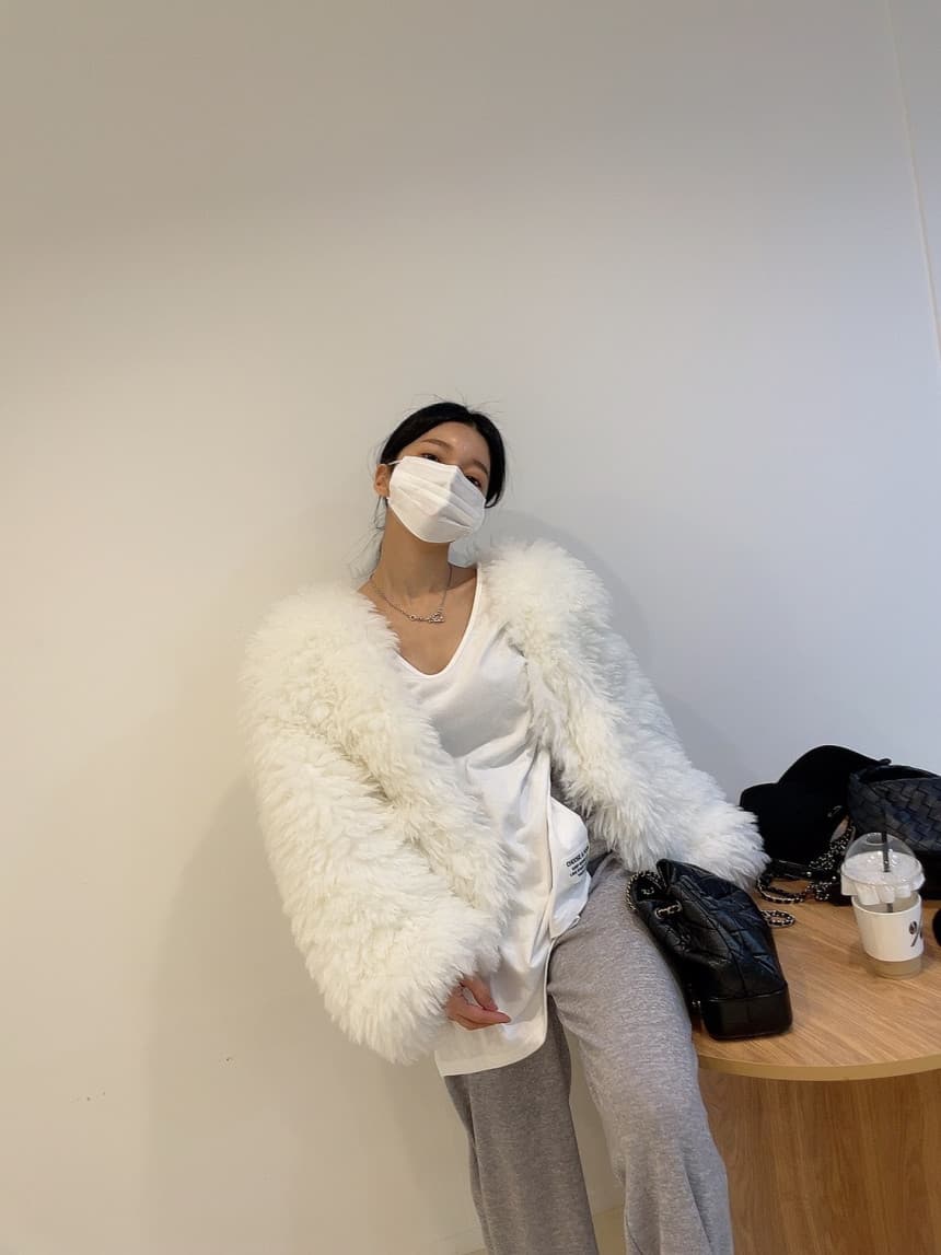 있음 선적 인공 환경 보호 모피 푹신한 털이 많은 모피 재킷 여성 겨울 솜을 넣은 상세 이미지 40
