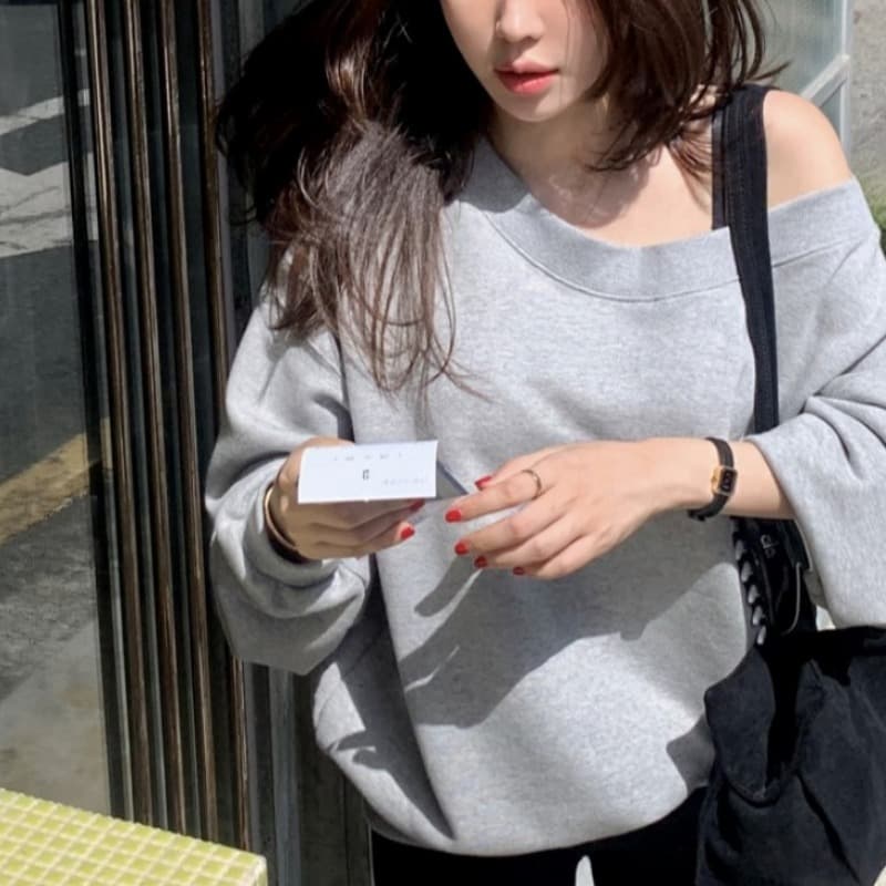 있음 선적 외국 가스 오프숄더 긴팔 단색 두꺼운 루즈핏 풀오버 스웨트셔츠