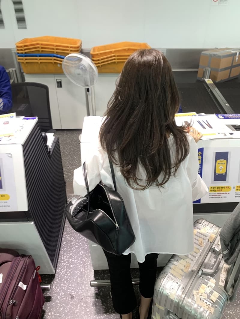 있음 선적 레이스업 레이스 칼라 디자인 센스 셔츠 상세 이미지 7