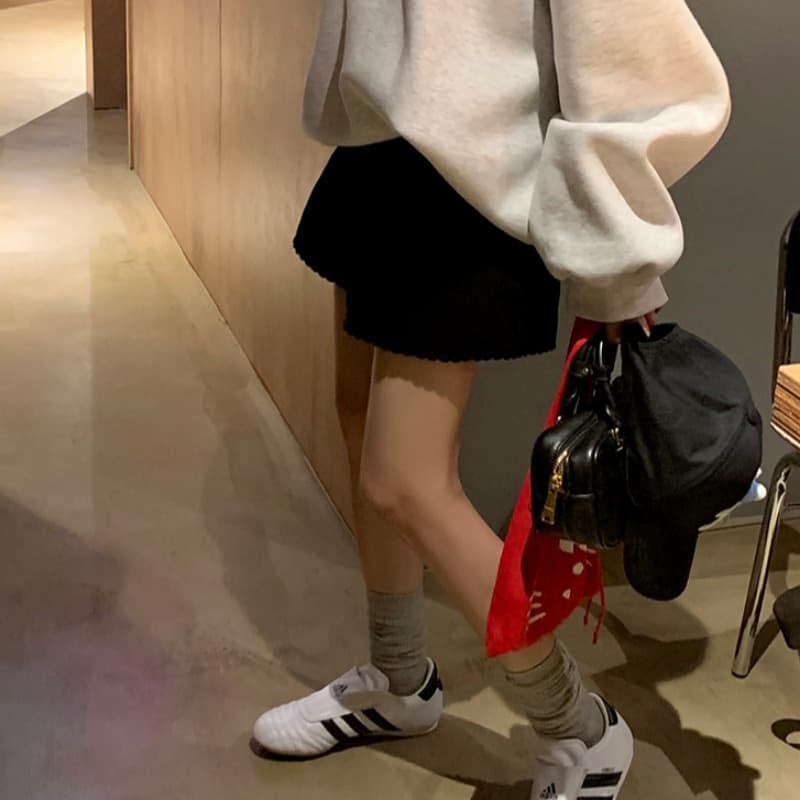 있음 선적 다용도 레이스 측면 소녀 연령 감소 스트레이트 반바지 이미지 5