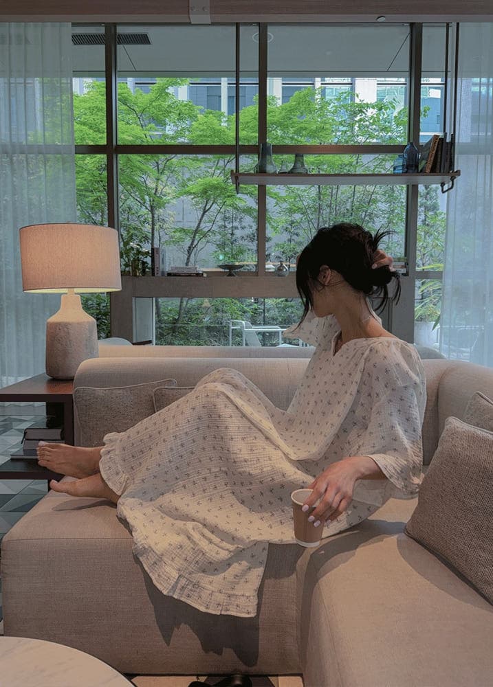 새로운 한 부서 ins 꽃무늬 V넥 캐주얼 루즈핏 반팔 드레스 상세 이미지 1
