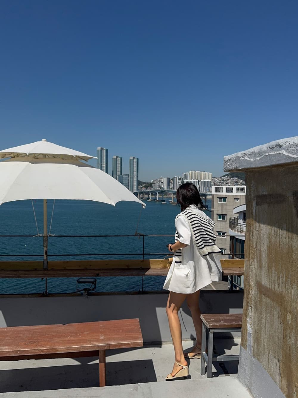 있음 선적 새로운 폴로 칼라 두 버클 루즈핏 반팔 블레이저 맨위 상세 이미지 27