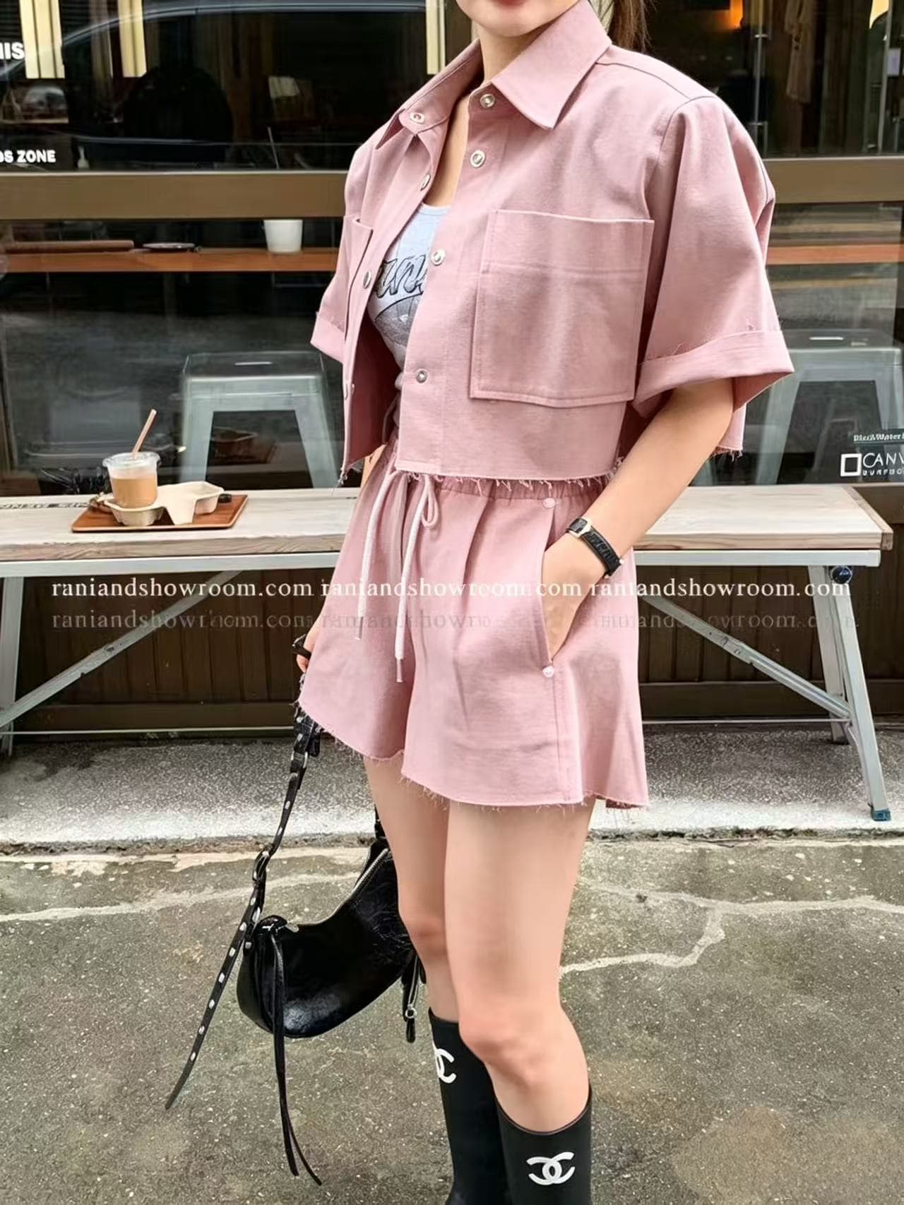 있음 선적 폴로 칼라 반팔 거친 가장자리 셔츠 레이스업 거친 가장자리 루즈핏 반바지 투피스 세트 상세 이미지 6
