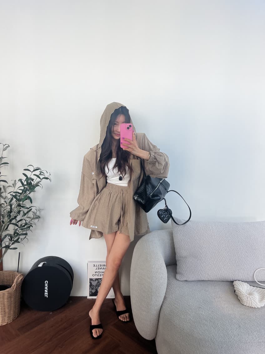 새로운 한 부서 패션 후드 자외선 차단 셔츠 슬림해 보이는 넓은 다리가 짧다. 바지 투피스 세트 상세 이미지 16