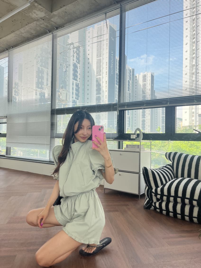 새로운 연령 감소 지퍼 스탠드 칼라 허리 반팔 맨위 반바지 투피스 세트 상세 이미지 3