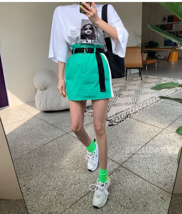 있음 선적 다용도 라운드 넥 잘 생긴 선글라스 소녀 알파벳 프린트 반팔 티셔츠 상세 이미지 2