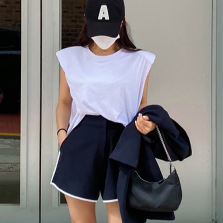 있음 선적 단색 비대칭 트임 민소매 만나는 다용도 티셔츠 이미지 3