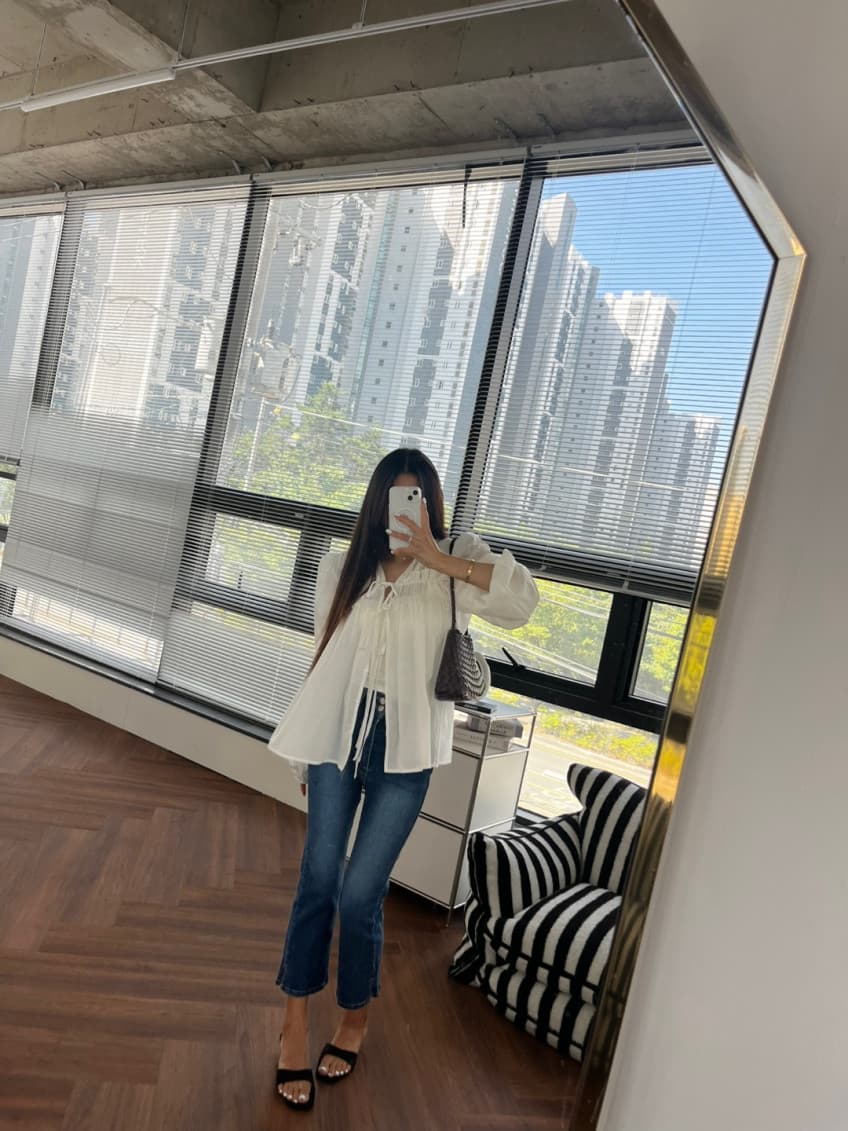 새로운 작은 대중 주름 단추 끈 루즈핏 슬림해 보이는 긴팔 셔츠 여성 상세 이미지 8