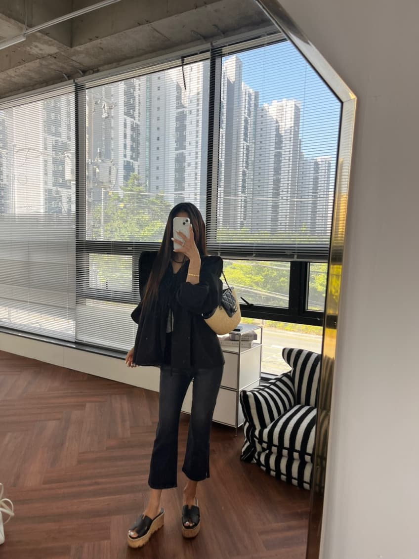 새로운 작은 대중 주름 단추 끈 루즈핏 슬림해 보이는 긴팔 셔츠 여성 상세 이미지 27