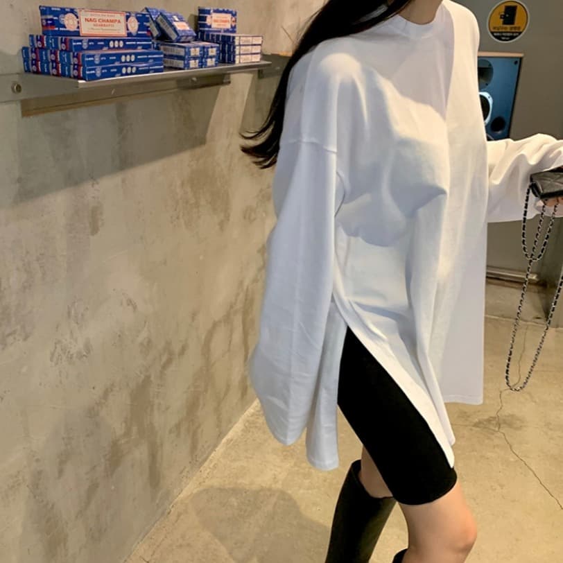 있음 선적 인터넷 유명인 패션 중간 길이 디자인 센스 양면 트임 화이트 만나는 티셔츠 여성 긴 소매