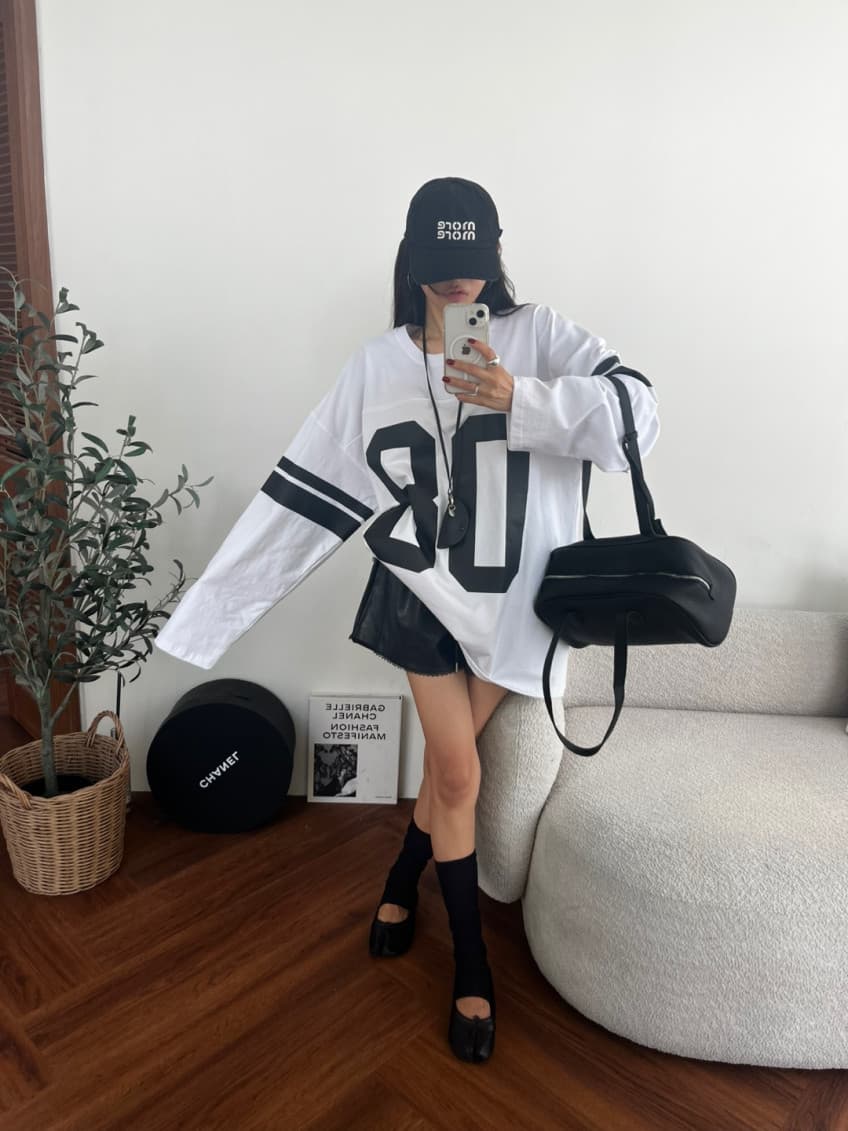 새로운 한 부서 미니멀리즘 알파벳 프린트 루즈핏 다용도 긴팔 티셔츠 상세 이미지 35