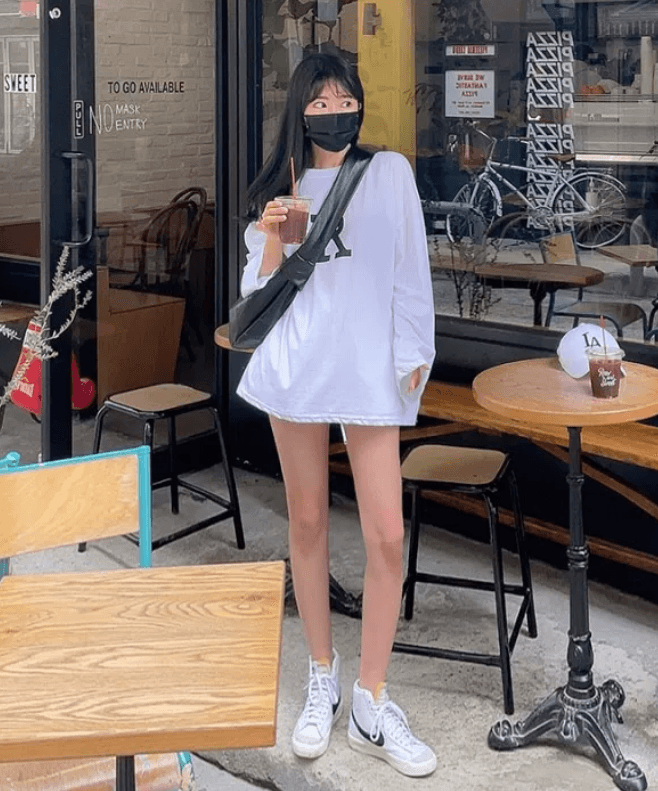 있음 선적 루즈핏 백리스 알파벳 자외선 차단 의류 상세 이미지 3