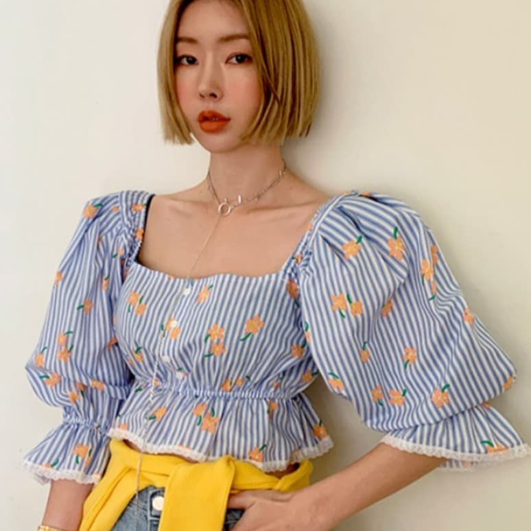 있음 선적 달콤함 품격 보트넥 밴딩 허리 수축 레이스 측면 작은 꽃무늬 셔츠