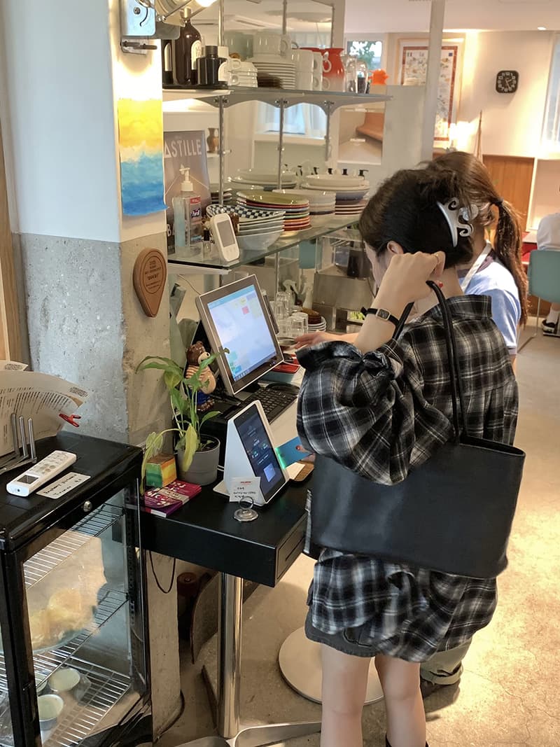 있음 선적 새로운 레트로 문예 바람 격자 무늬 셔츠 루즈핏 슬림해 보이는 캐주얼 셔츠 재킷 상세 이미지 26