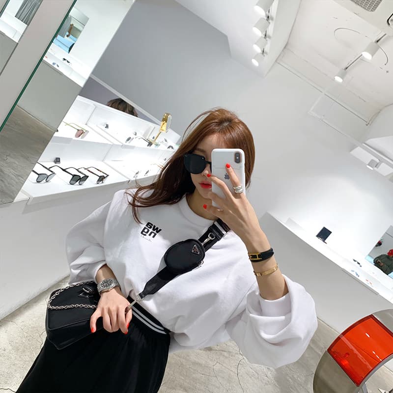 있음 선적 루즈핏 느긋한 바람 디자인 센스 후드티 여성 풀오버 페이크 레이어드 맨위 상세 이미지 1