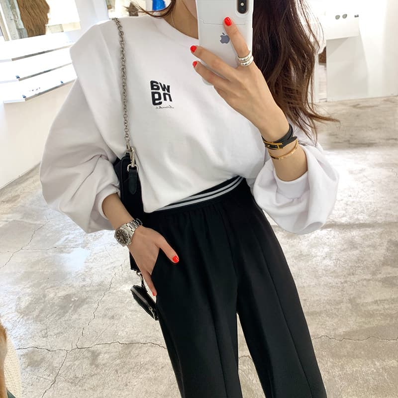 있음 선적 루즈핏 느긋한 바람 디자인 센스 후드티 여성 풀오버 페이크 레이어드 맨위 상세 이미지 2