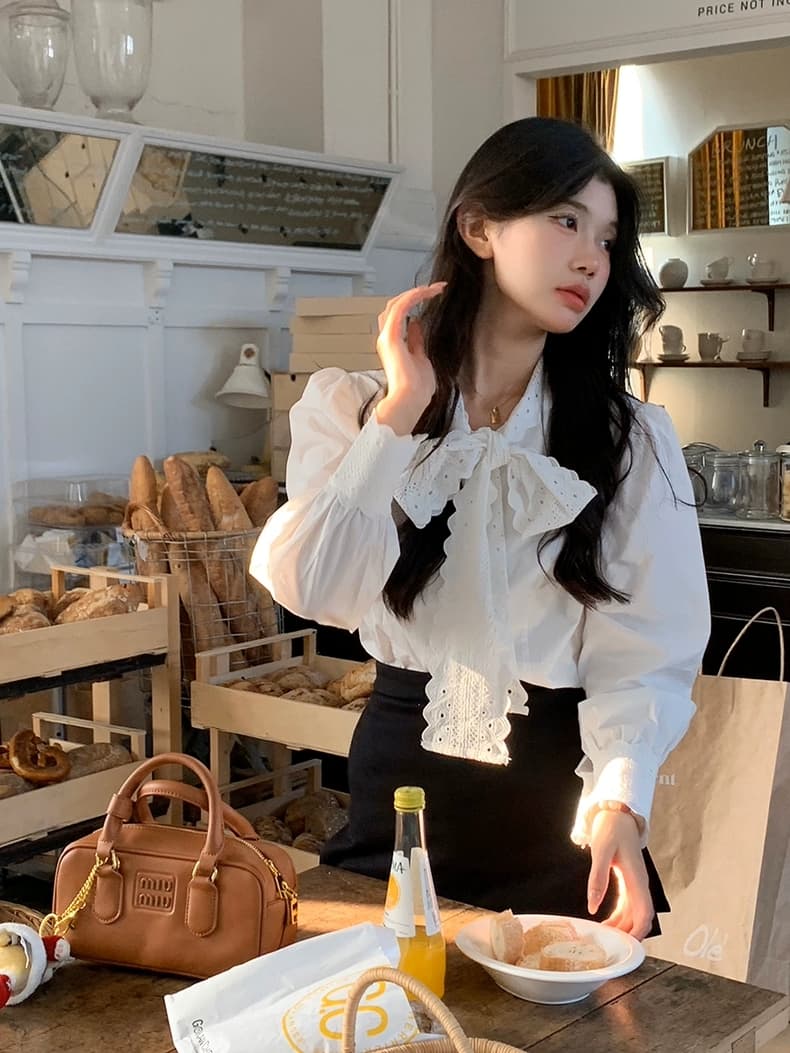 선물 화물 한국 스타일 부드러운 바람 화이트 레이스 레이스업 긴팔 여성 셔츠 봄 루즈핏 슬림해 보이는 연령 감소 chic 셔츠 이미지 3