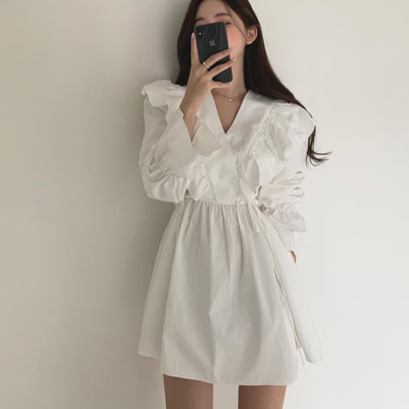 선물 화물 한국 chic 레트로 V넥 십자가 프릴 레이스업 허리 수축 나팔 소매 쇼트 스타일 작은 키 드레스 이미지 5