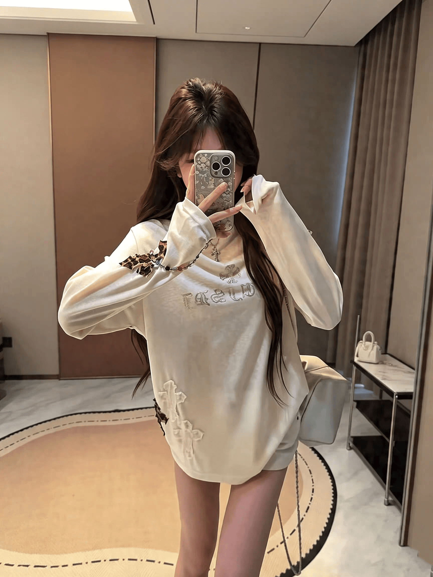 선물 화물 레트로 십자가 패치 긴팔 티셔츠 여성 루즈핏 봄 가을 여름 자외선 차단 블라우스 슬림해 보이는 다용도 맨위 이미지 2