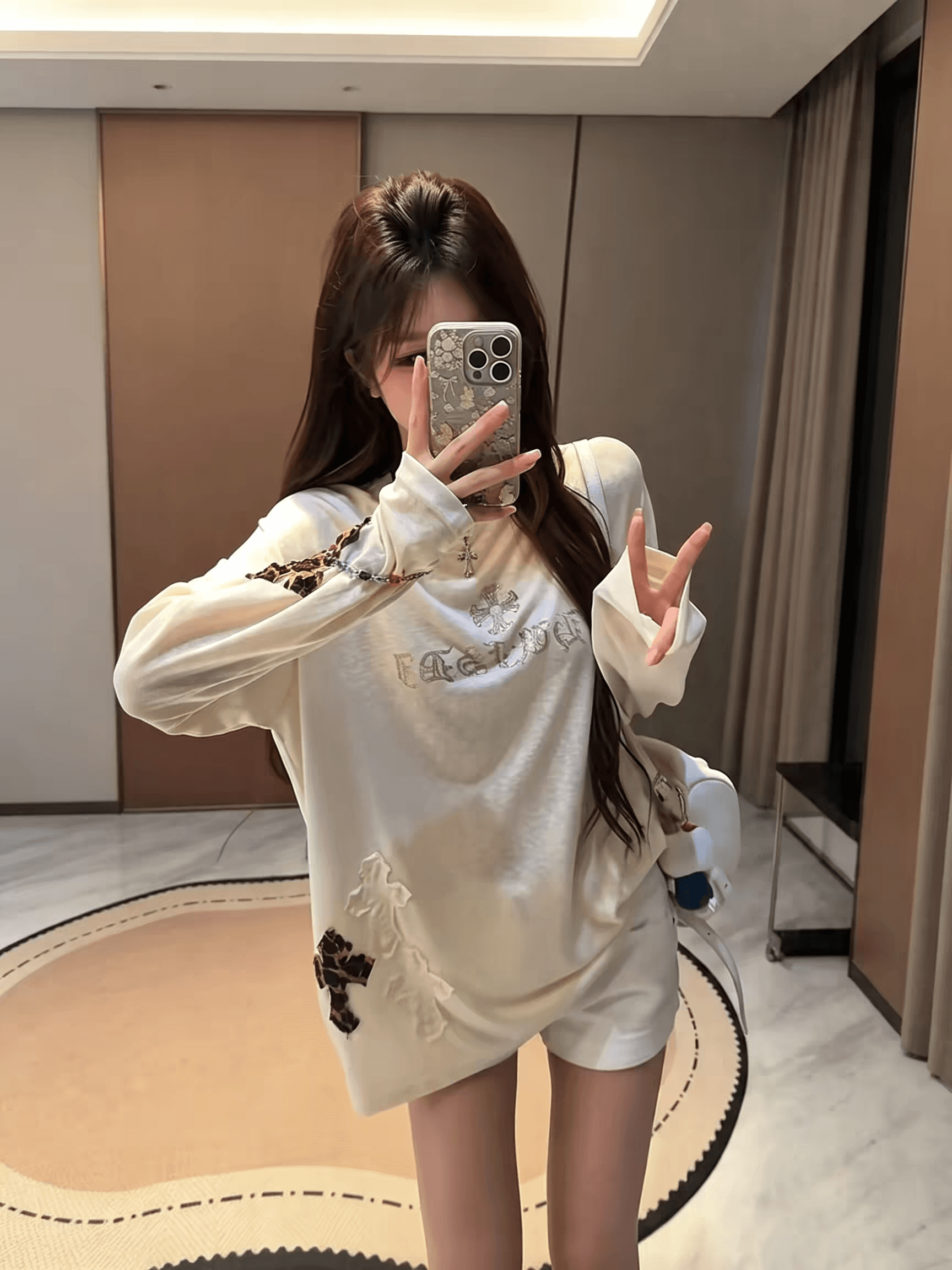 선물 화물 레트로 십자가 패치 긴팔 티셔츠 여성 루즈핏 봄 가을 여름 자외선 차단 블라우스 슬림해 보이는 다용도 맨위 상세 이미지 1