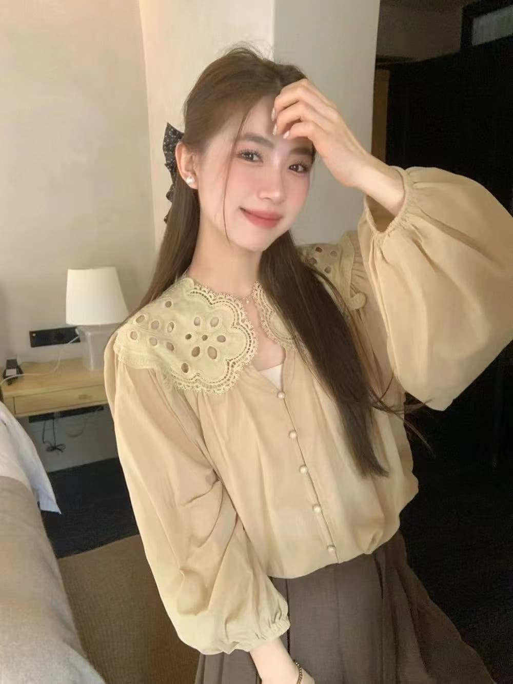 선물 화물 홀로우 아웃 레이스 한국 동대문 한 부서 품격 라운드 버클 작은 셔츠 상세 이미지 6