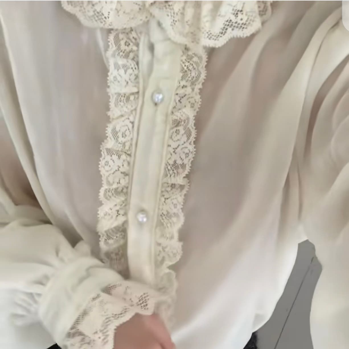 선물 화물 검정색 벨벳 레이스 긴팔 셔츠 맨위 한 부서 무거운 작업 레이스 칼라 상세 이미지 2