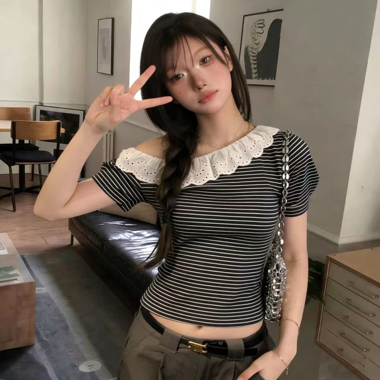 크기 있음 업데이트 한 부서 레트로 스트라이프 레이스 칼라 비스듬한 어깨 캐주얼 맨위 한 부서 품격 슬림해 보이는 반팔 티셔츠 상세 이미지 19