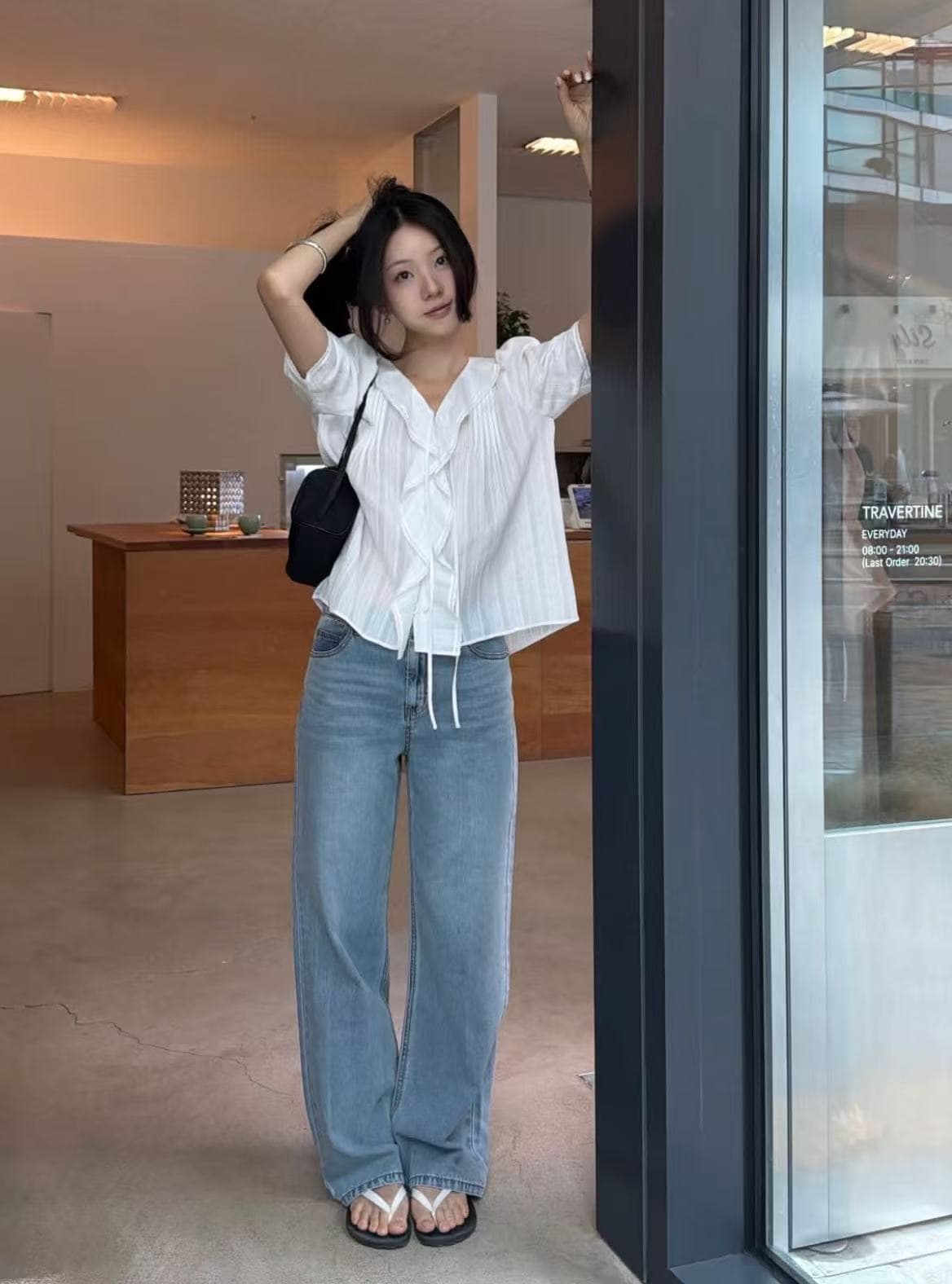 크기 있음 업데이트 프랑스식 레트로 품격 프릴 V 넥 셔츠 느긋한 바람 디자인 센스 작은 대중 플리츠 맨위 상세 이미지 4